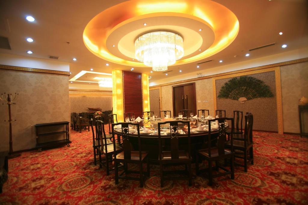 Luoyang Grand Hotel Restoran gambar